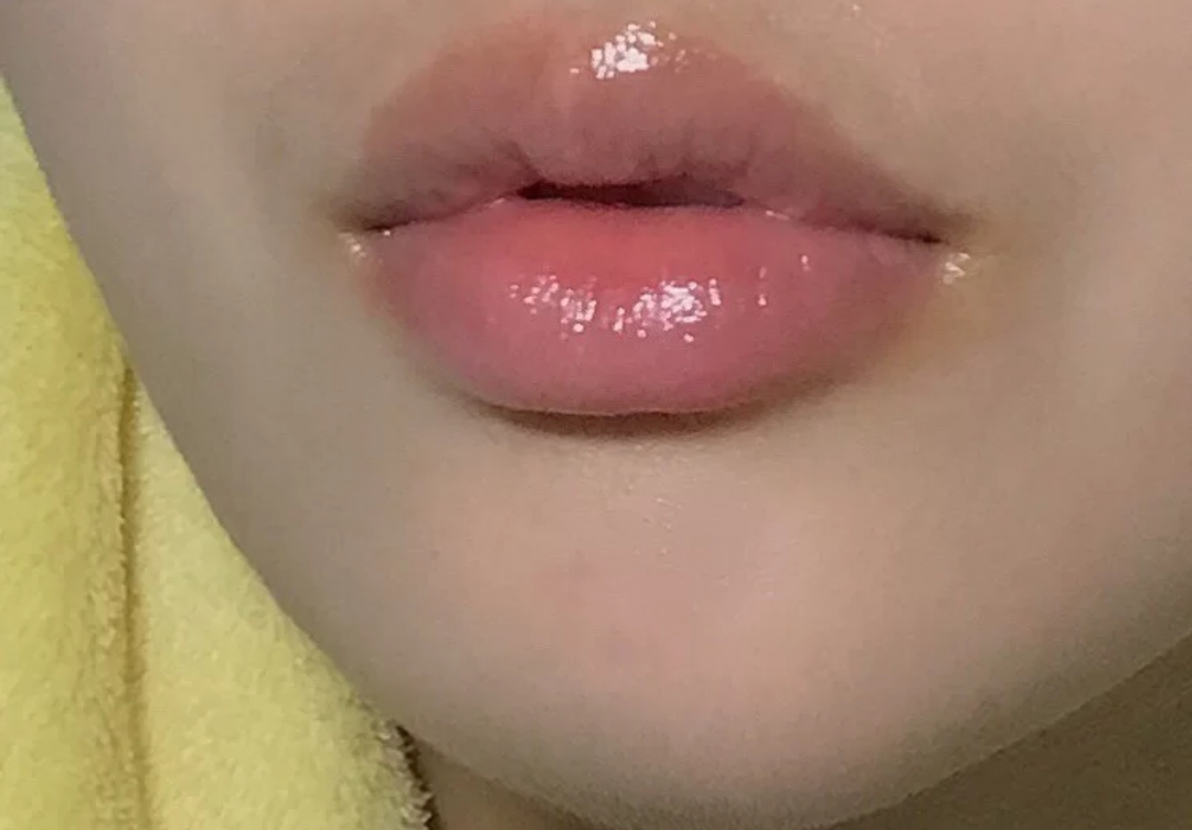 凡士林去死皮唇膏哪款好 (修护晶冻和凡士林润唇膏哪个好)