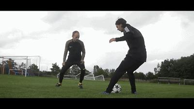 实战简单过人技巧,双变向过人如何做到精髓