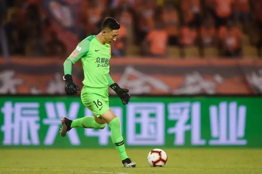 武汉卓尔2-1击败天津天海,武汉卓尔和山东鲁能交手战绩