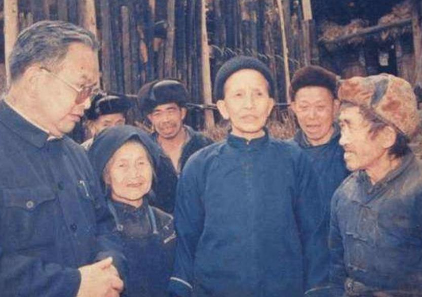 1953年，贵州女匪首被捕，参谋长询问主席意见，毛主席：放了她吧