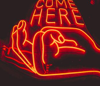 在每个坚持不下去的瞬间,每次无助的时候都是一种锻炼