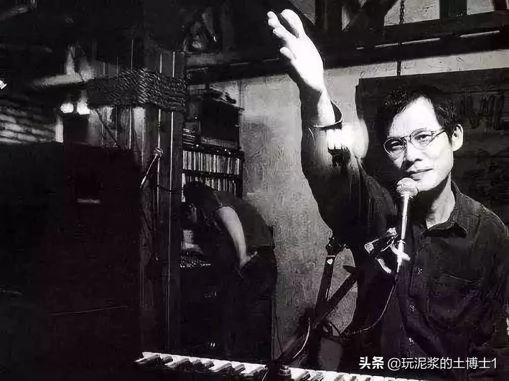这段被藏了34年的*拍偷**视频曝光：那时候李宗盛27岁，费玉清30岁