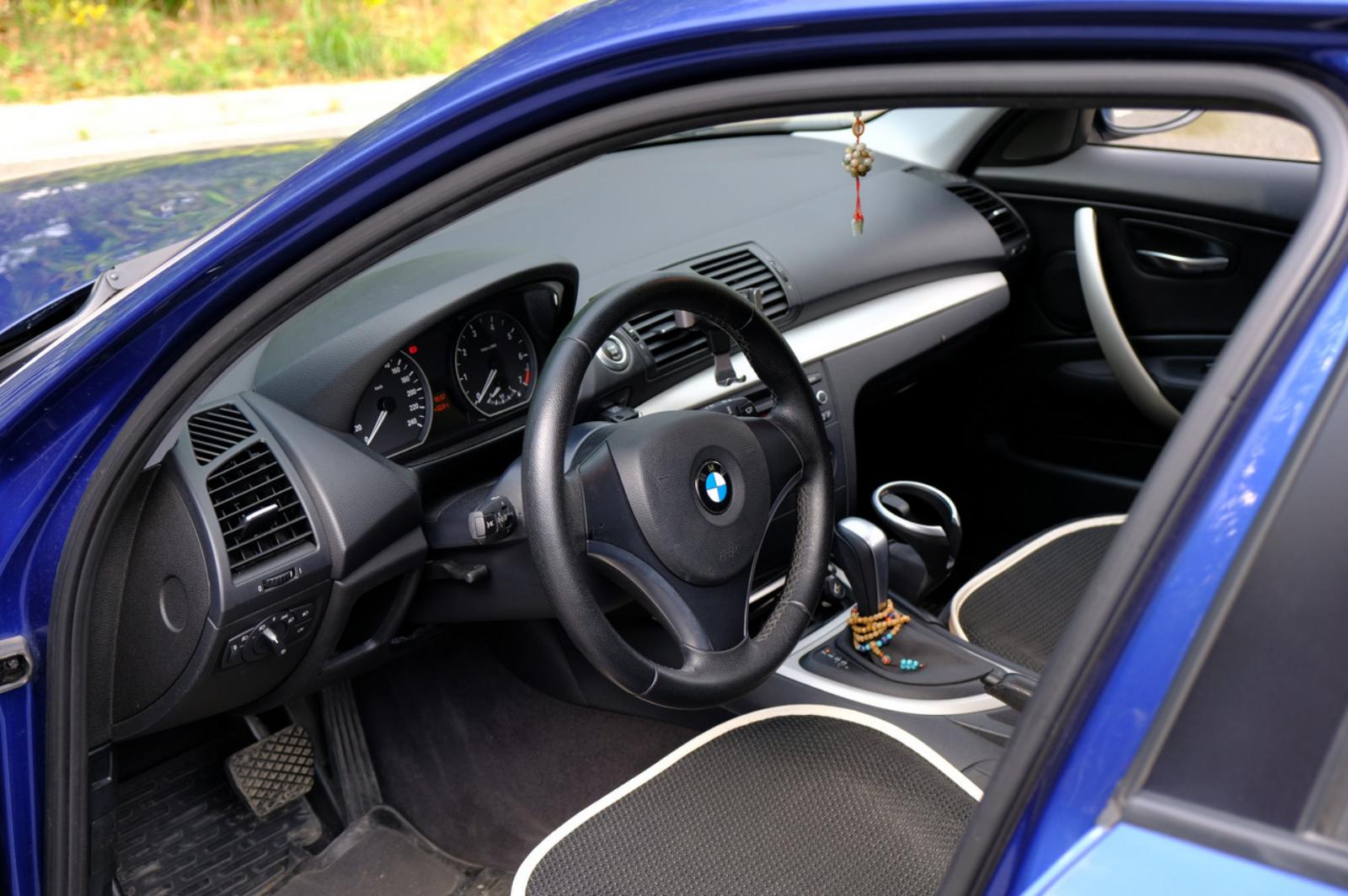 4-5万的宝马120i,十年的宝马120i值得买么