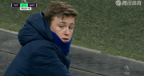 中国足球与世界足球相比差距在哪,中国足球球场差距