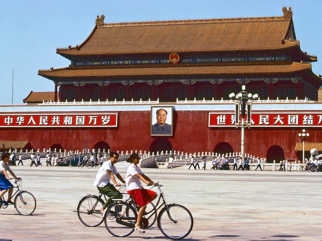 美国人拍摄的中国纪录片,美国人拍北京街头真实生活