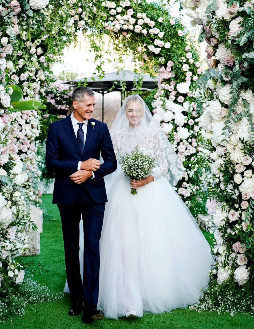 看看最美的新娘子，2019争取把2018送出去的份子钱收回来～