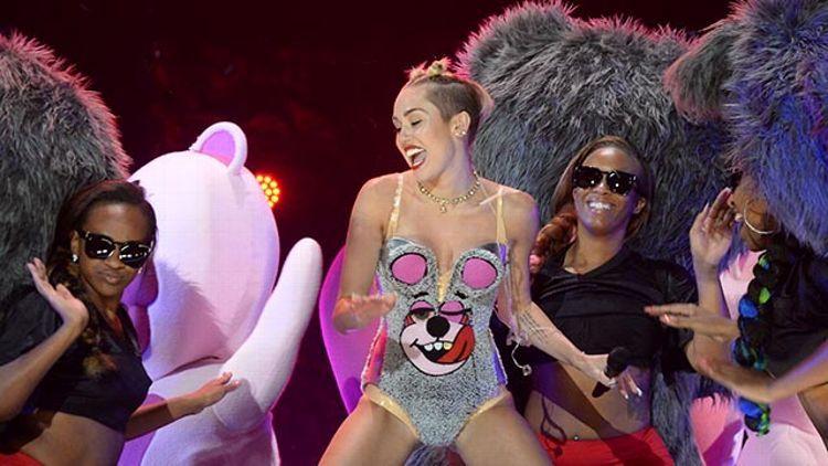 穿搭|美日韩高甜明星CP：遇见对的人，戏里戏外每天都是情人节