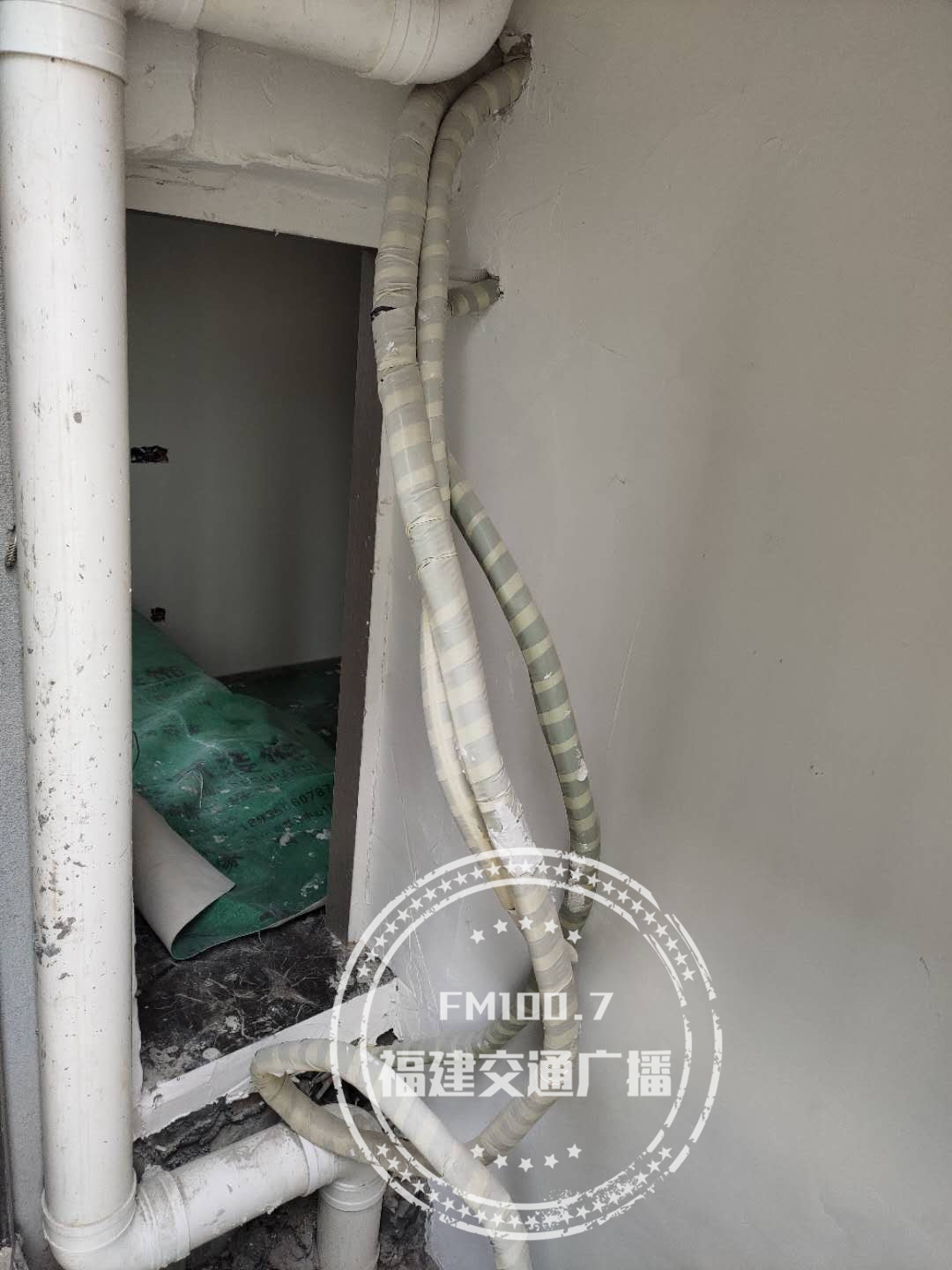 违规安装空调外机影响邻居怎么办,邻居私自拆我家空调外机怎样维权