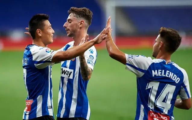 西班牙人点评武磊对越南表现,西班牙人热身武磊三球