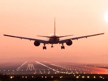 留学生的回国机票炒到了10万多，究竟谁在背后捣鬼？