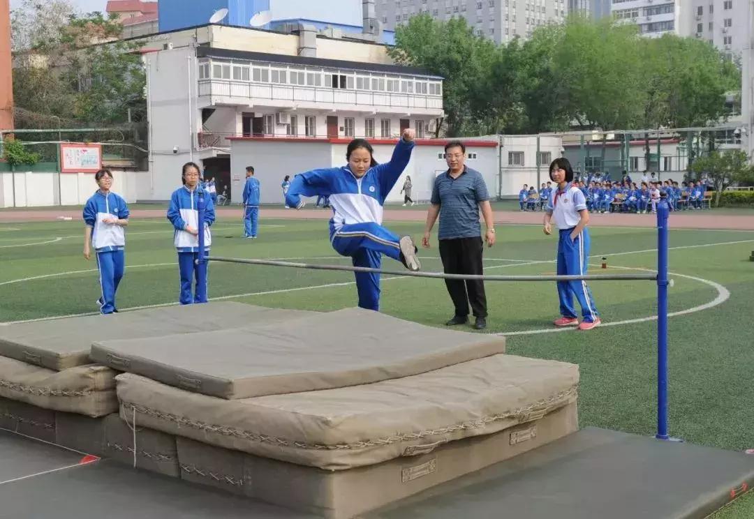 天津市哪所学校录取分数300,天津最厉害的中学一本率多少