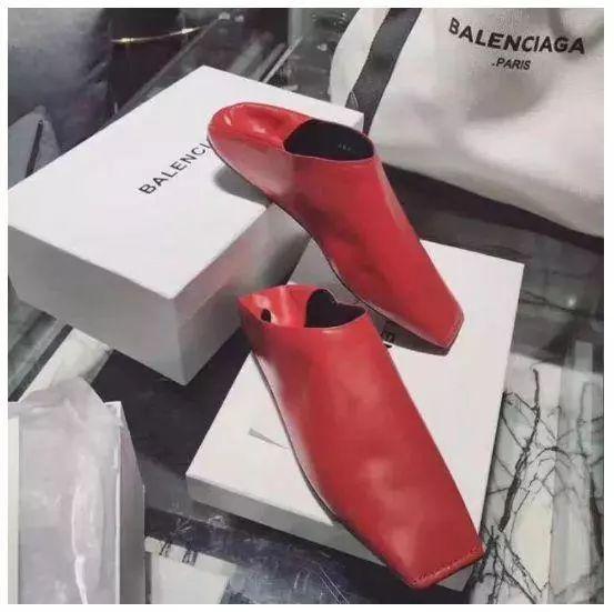 国际大牌玩中国风丑出新高度！十二生肖被玩坏，奶奶看了都嫌土