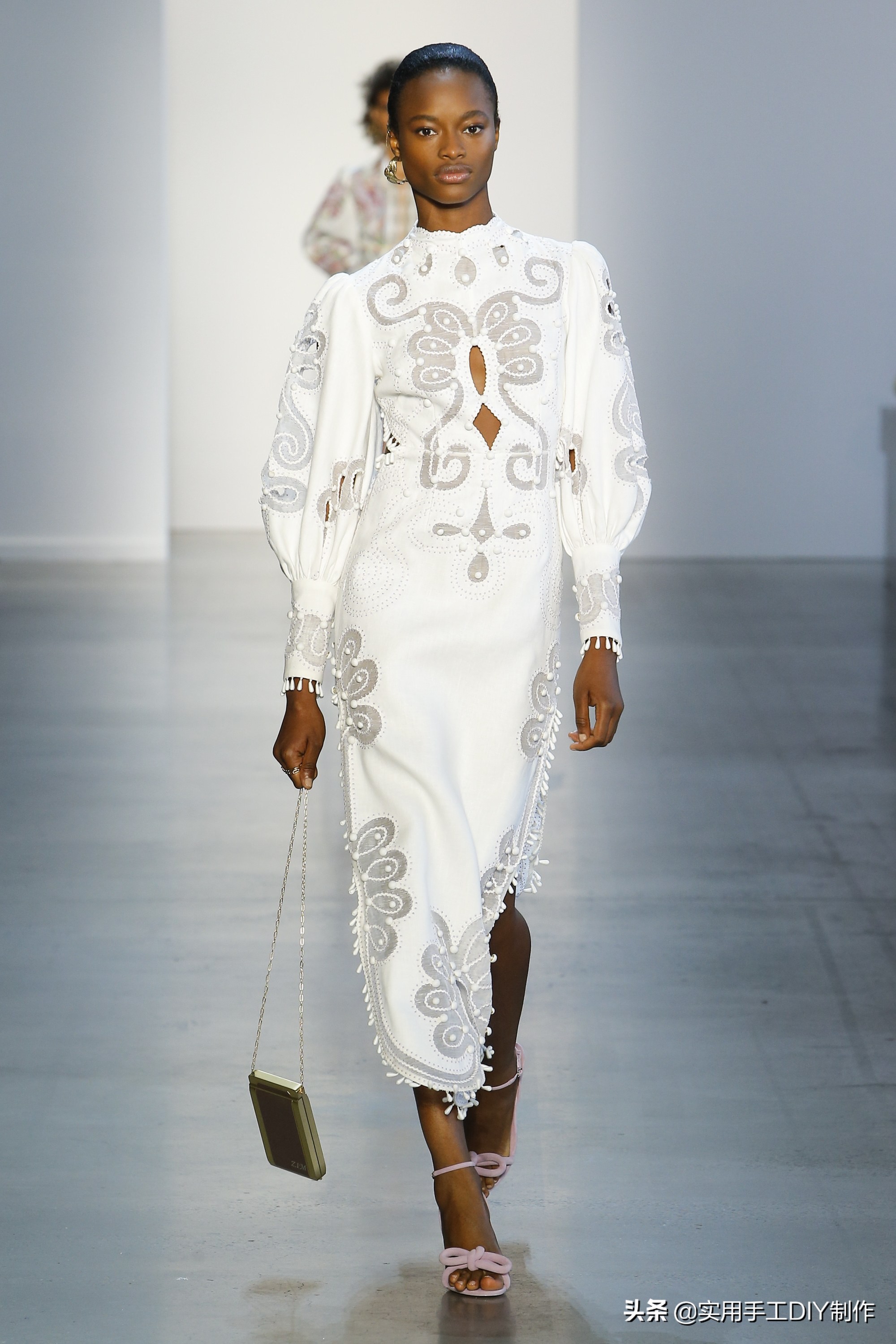 zimmermann连衣裙2019,zimmermann连衣裙2022春夏成衣系列