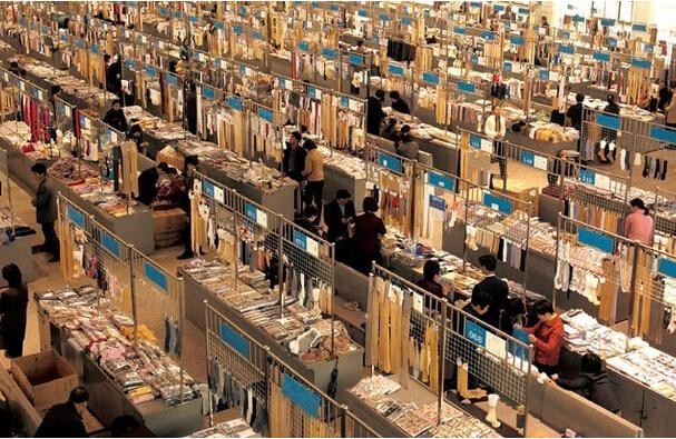 服装行业岌岌可危,挡不住的趋势