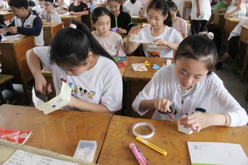 太嗨了！十足趣味+七彩梦想=百分快乐！