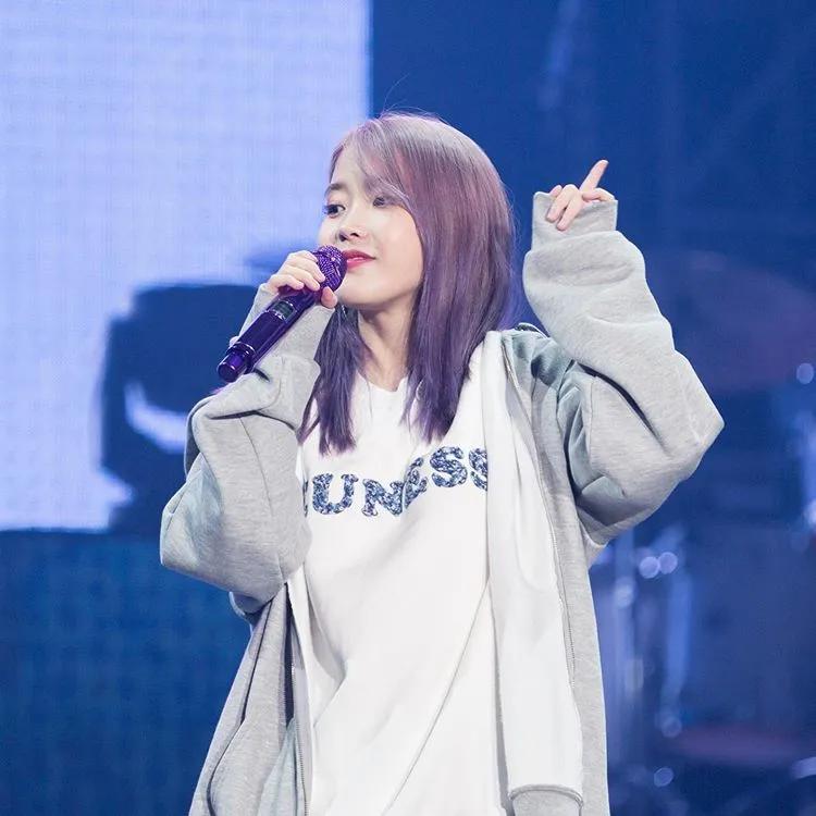 2022年韩国最流行的卫衣,韩国最火卫衣