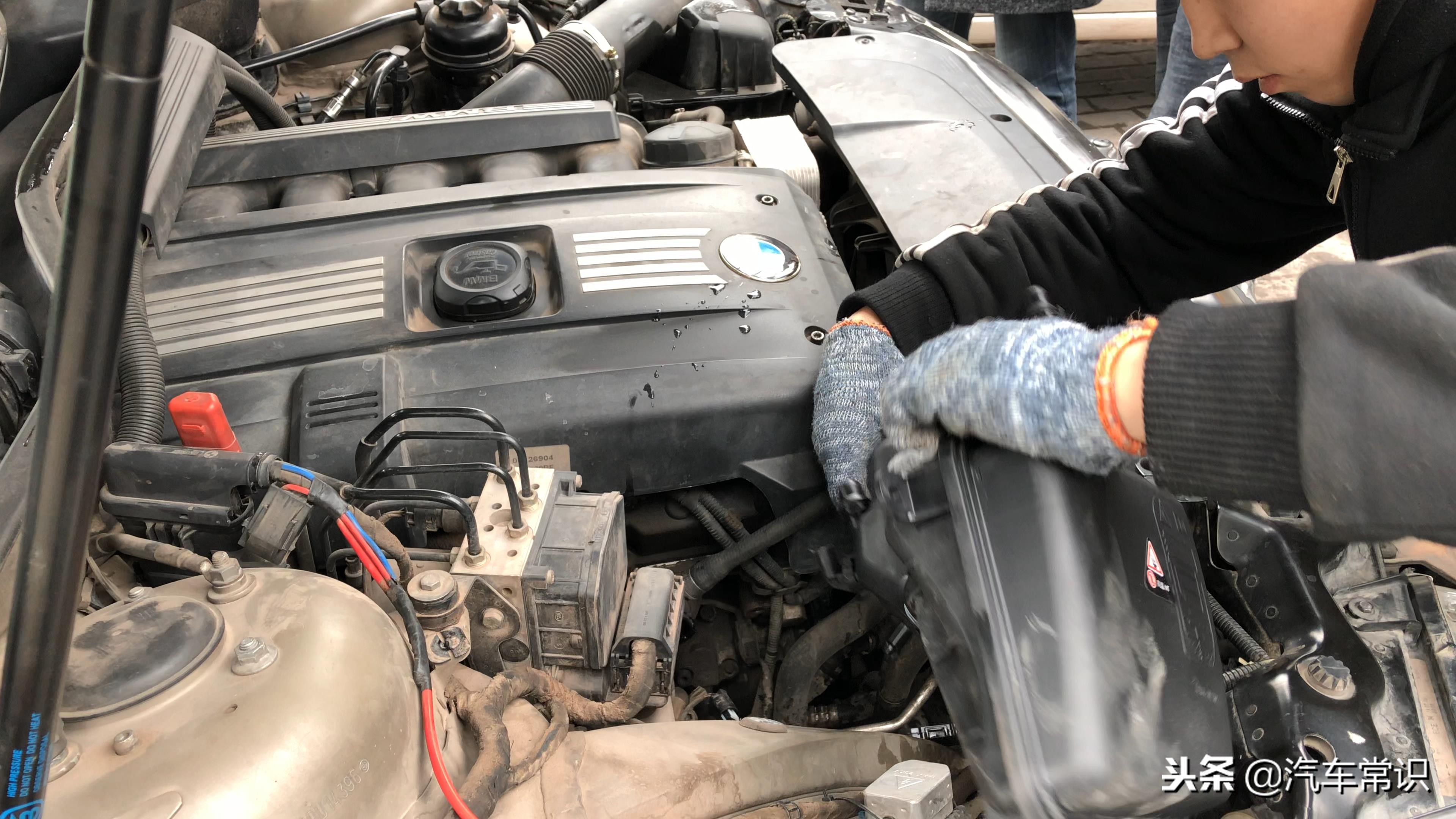 发动机水堵漏水需要全部更换吗,发动机水箱漏水最快的修补方法