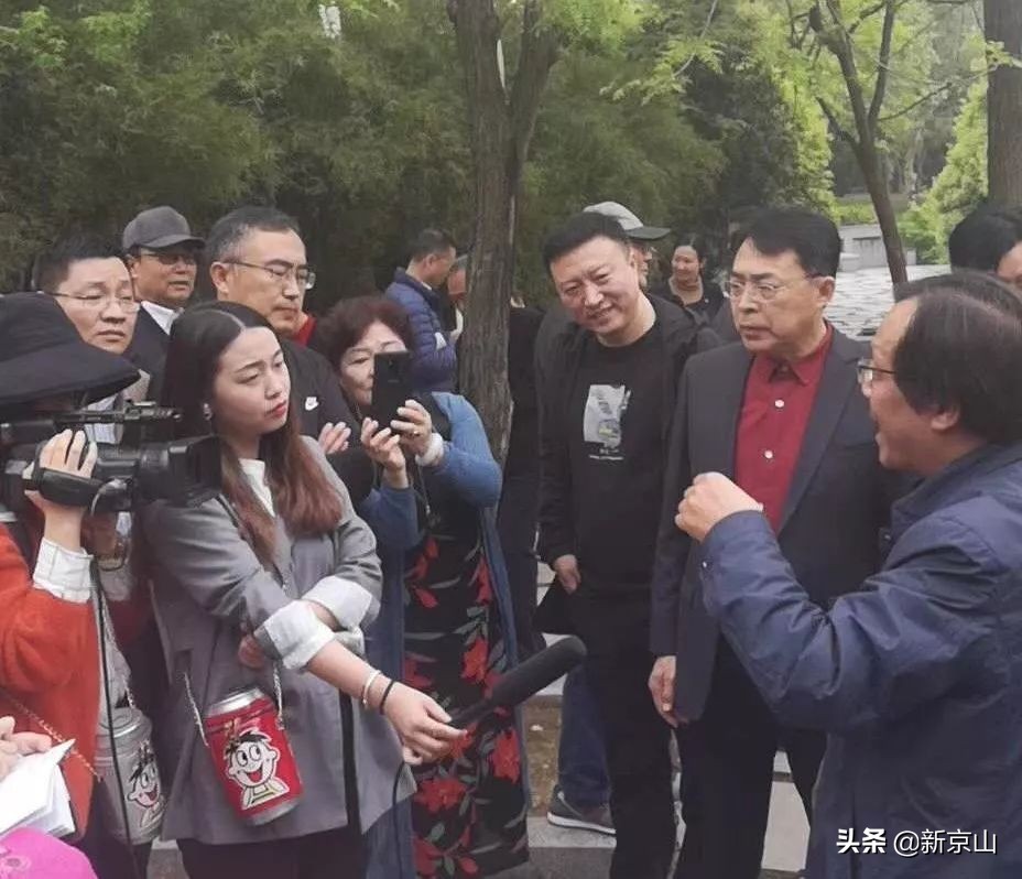 全国百名诗人走进绀弩故乡——京山