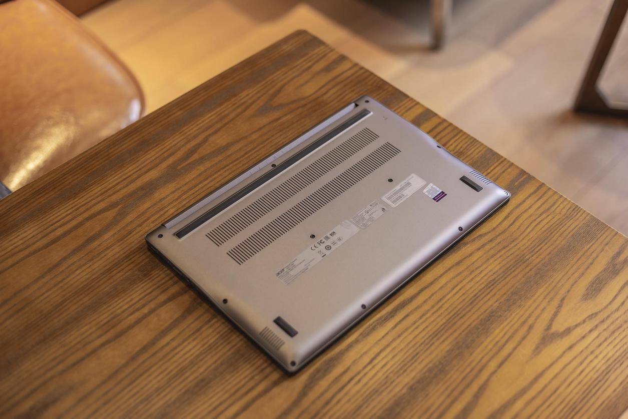 宏碁笔记本新蜂鸟33:2测评,宏碁蜂鸟sf314pro评测