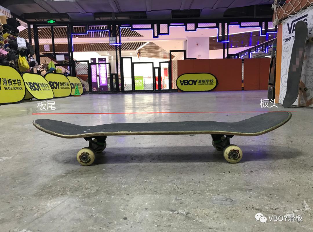 滑板课室|只认品牌和图案？进来学习挑选板面