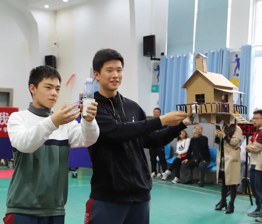 垃圾分类变废为宝有妙招教案,变废为宝垃圾分类创意作品小学