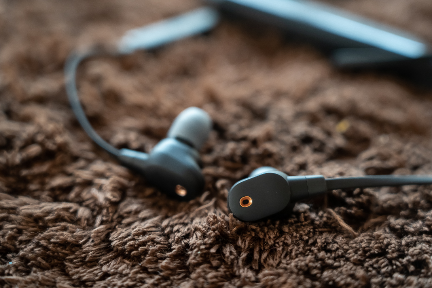 索尼降噪耳机wh1000xm2,索尼wi-1000xm2降噪不明显