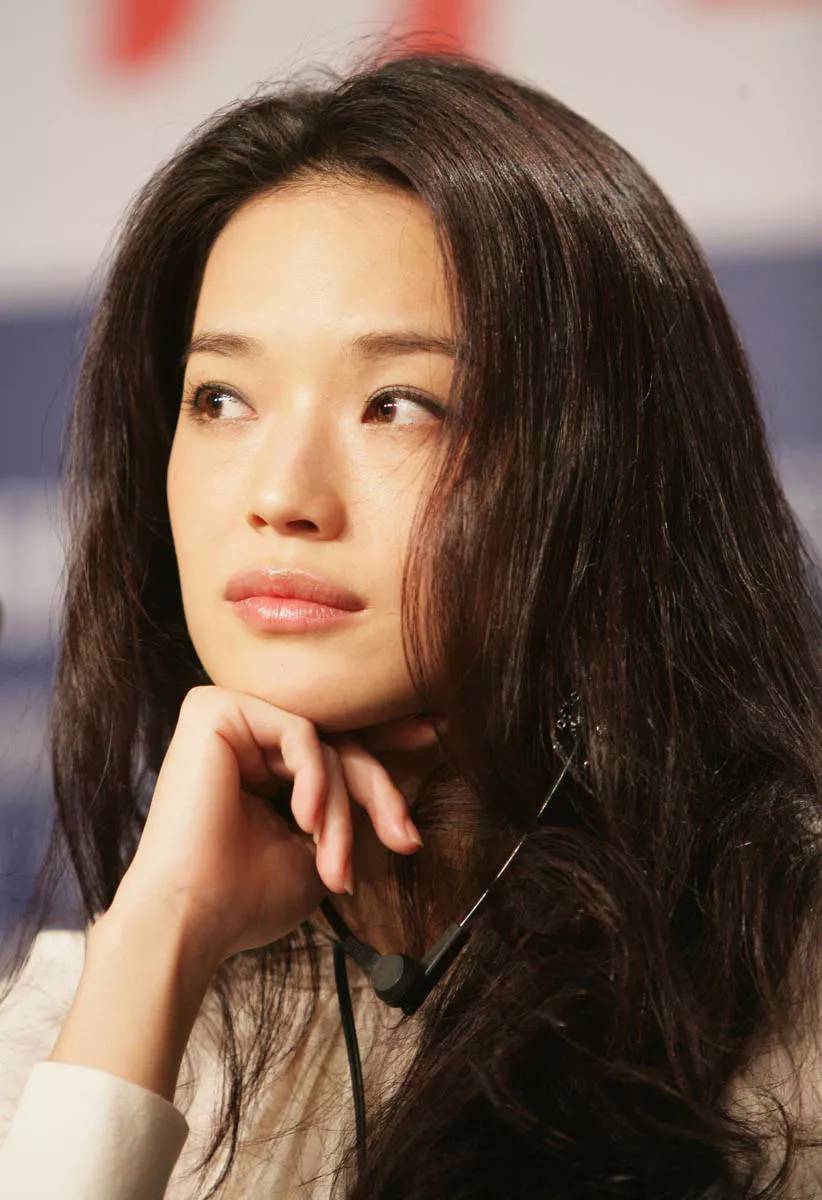 拯救脸型的发型推荐,4个拯救大饼脸发型