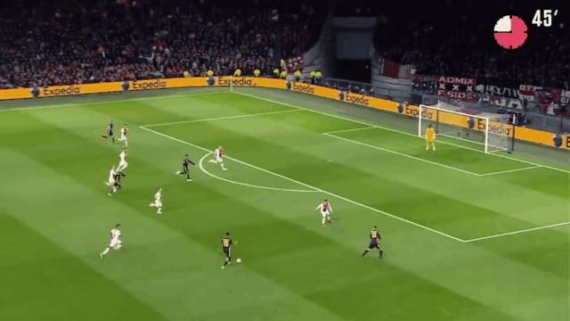 “最多火三年”的C.罗，用无与伦比的跑位天赋，继续征服意大利。