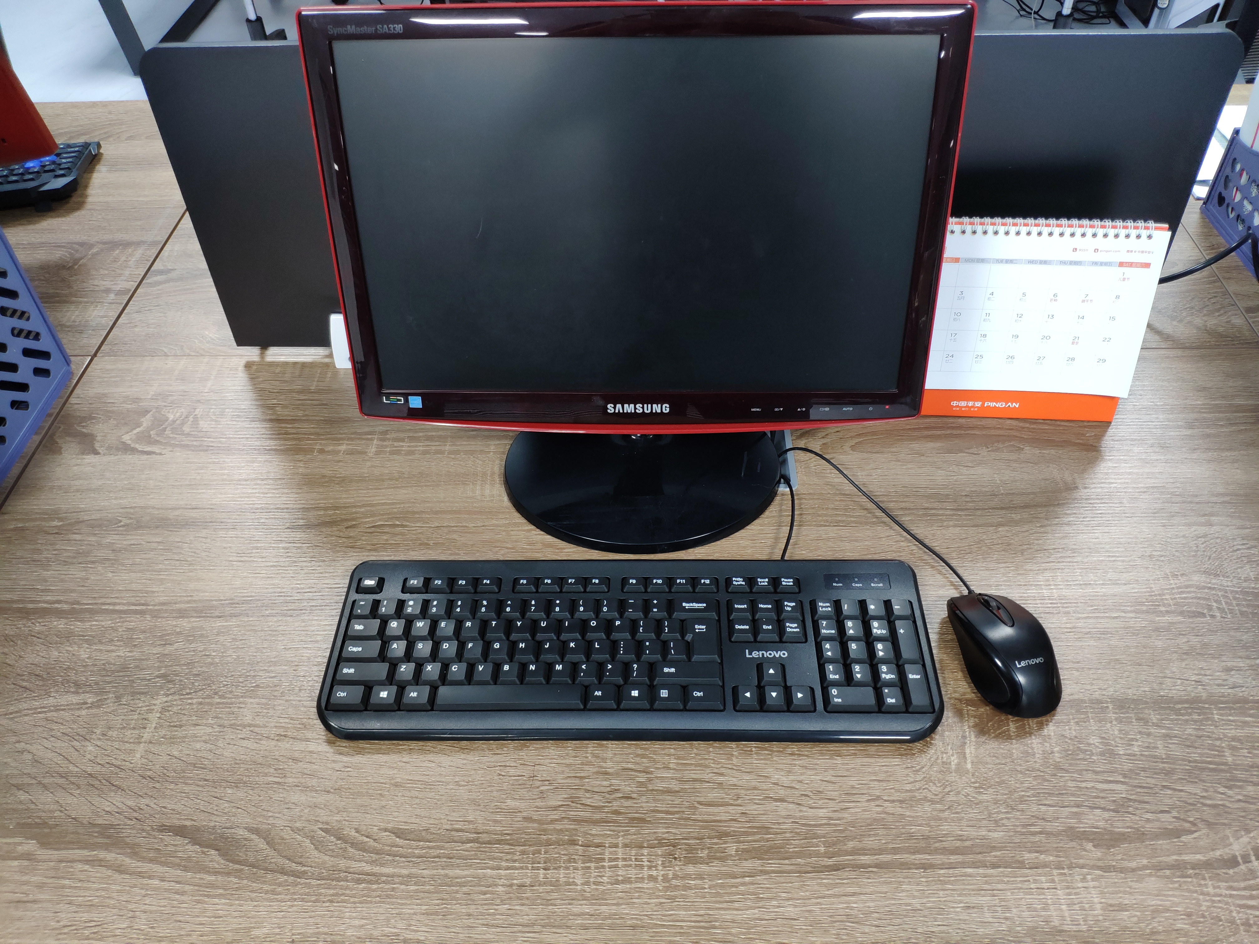 三星显示器显示灯不亮,三星显示器不亮怎么回事