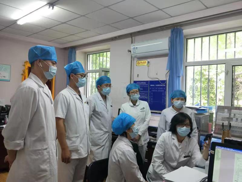 一到晚上辗转反侧,一到床上就想睡觉怎么办