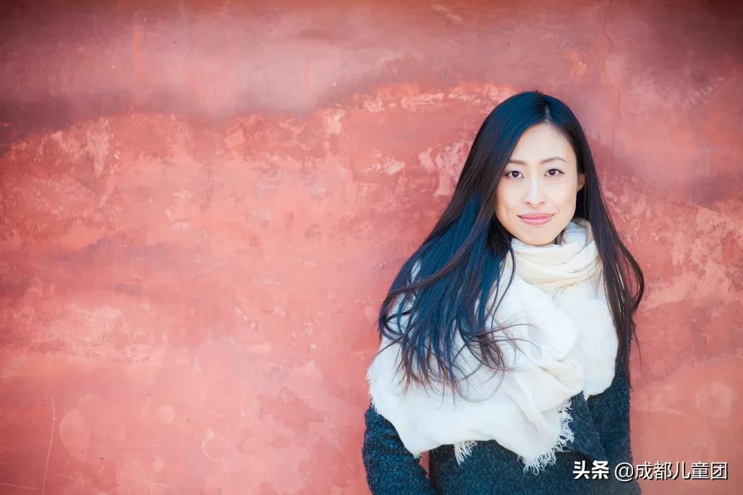 小记者采访大作家,小记者与大作家