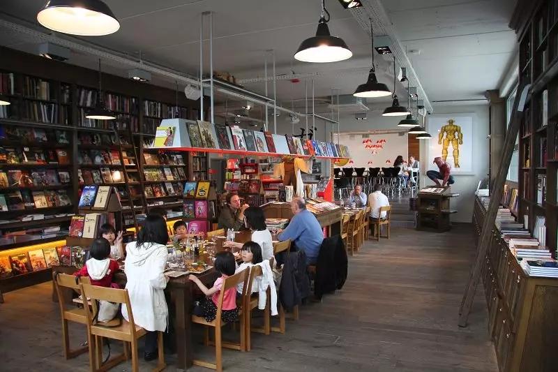 带孩子逛书店看到一套读物,带孩子看看书里的世界