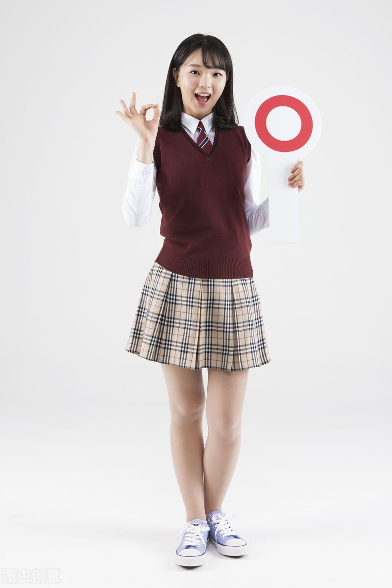 韩国女性在学校穿什么校服,韩国校服款式有哪些风格
