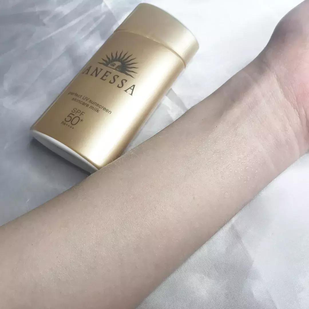 十大公认好用的防晒霜实验室测评,深度解析网红防晒霜