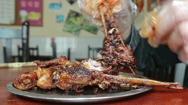 成都这些小店要关门的话，好多人会哭的！