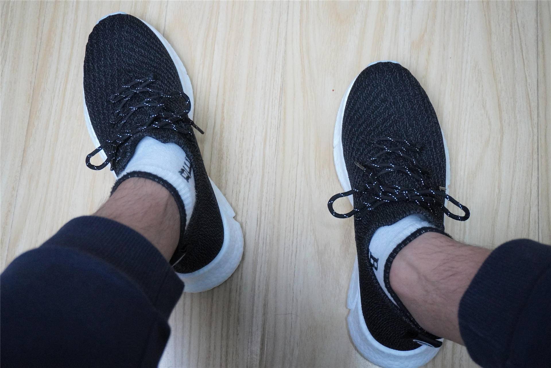 穿一双贼轻的鞋跑步是什么体验？FREETIE云弹轻跑鞋开箱