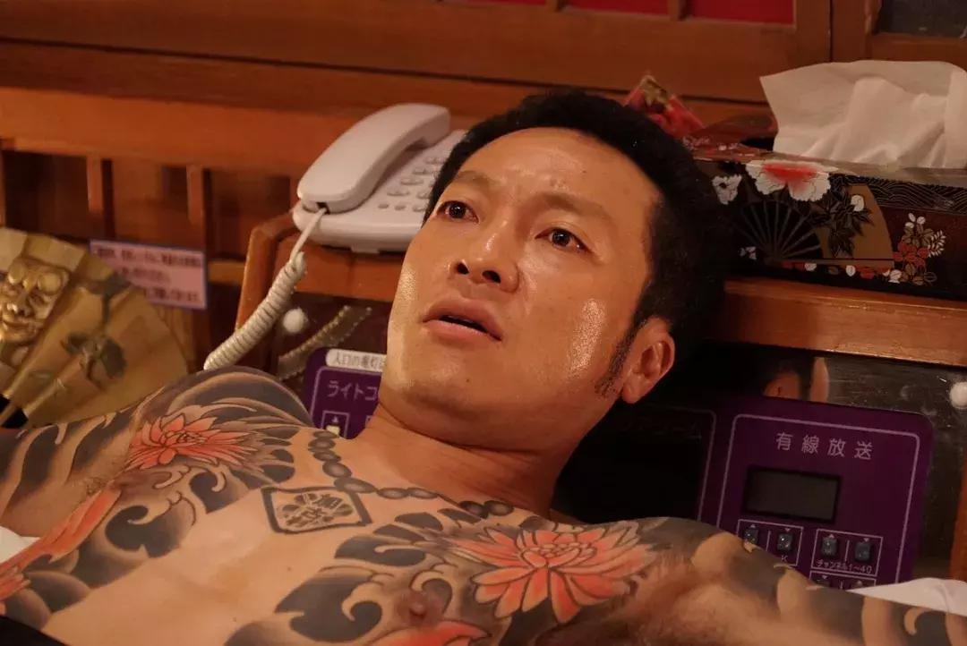 日本黑帮干的事,日本黑帮做过的事情