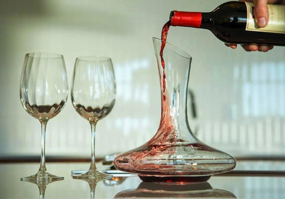 好酱酒一般醒酒时间是多久,尖庄酒怎么快速醒酒