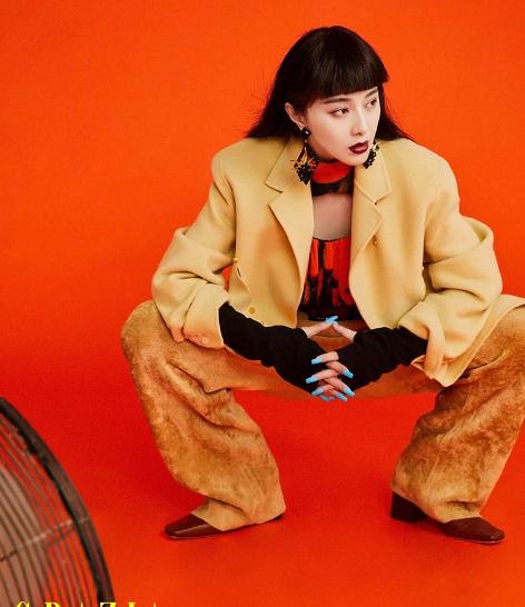 范冰冰卡戴珊同框,范冰冰精致身材