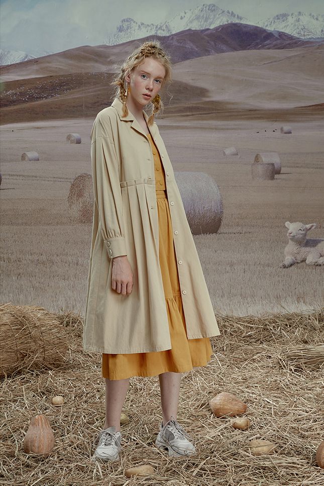 适合秋天穿的单品,初秋如何穿才会美得有气质