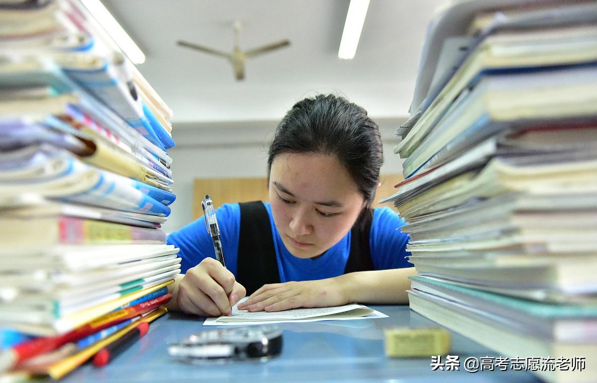 高中分到差班老师很差怎么办,重点高中重点班的老师好教学生吗