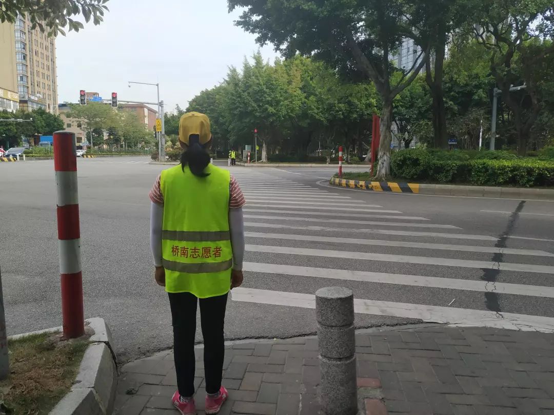 番禺｜文明交通好出行！桥南街开展文明交通“月月行”活动