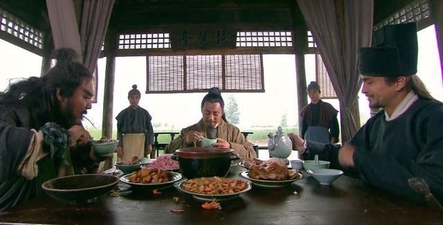 李逵第一次遇见宋江的心理,李逵宋江是否存在真挚的友情