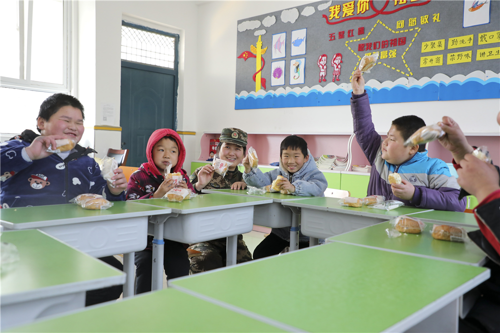 爱心进校园，呵护暖童心——*警武**江苏总队宿迁支队关爱呵护驻地留守儿童侧记