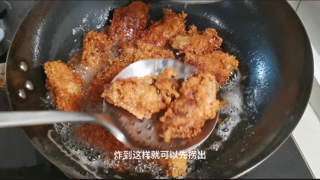 鸡翅裹面包渣怎么煎视频,鸡翅裹粉怎么裹