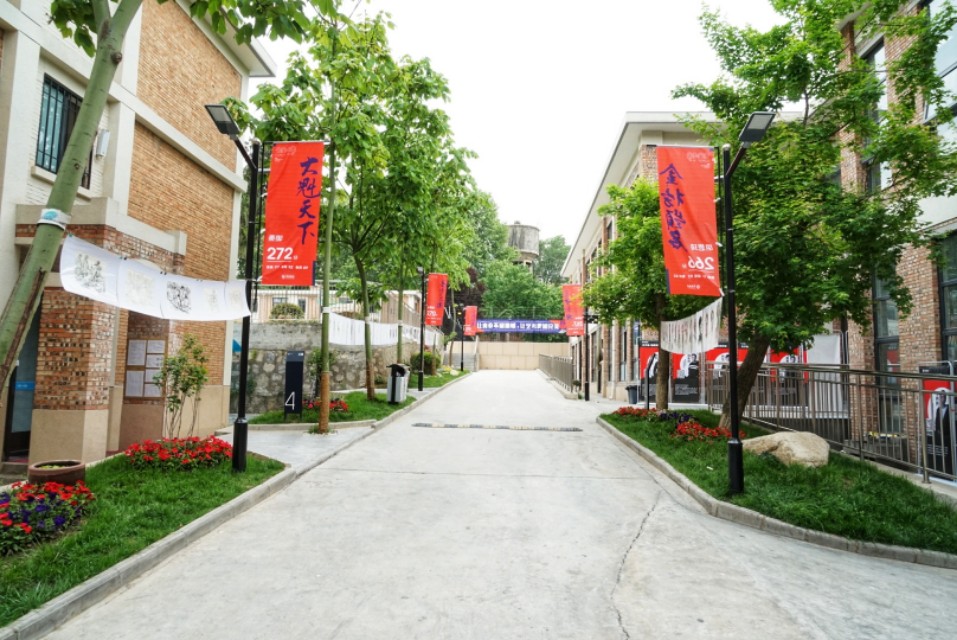 西安丹青易考美术学校是初中吗,西安丹青易考美术学校暑假集训