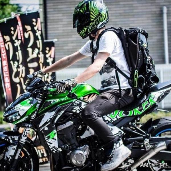 复古机车女骑首选,高颜值机车背包女