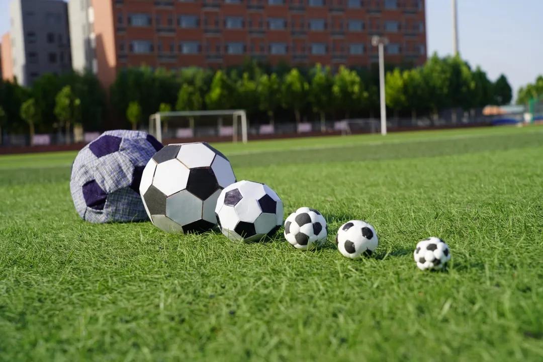 手工足球内马尔,足球diy绘画儿童