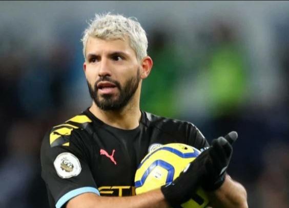 球星发型排行,c罗大背头发型