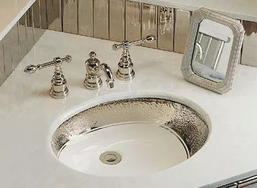 一位女士因追求而执着，因科勒而精彩！